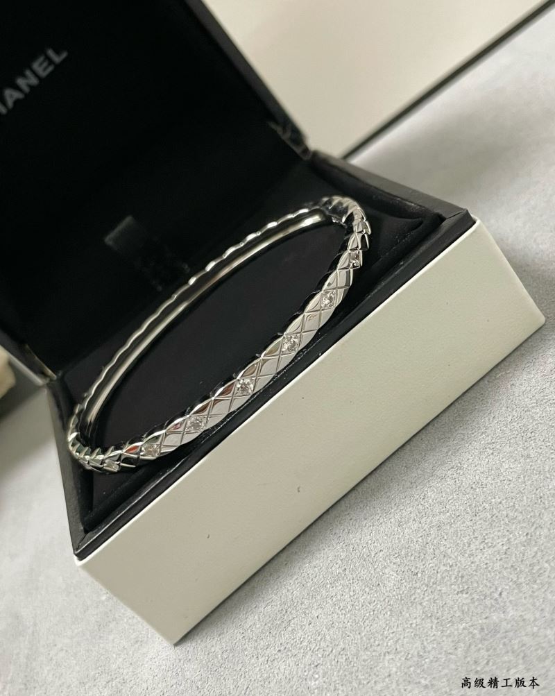 Ch**el bracelets